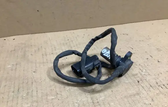 Volvo V70 Camshaft position sensor 9202134