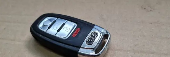 Audi A4 S4 B8 8K Ignition key/card 8K0959754BB