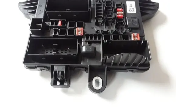 Opel Insignia A Fuse module 22737768