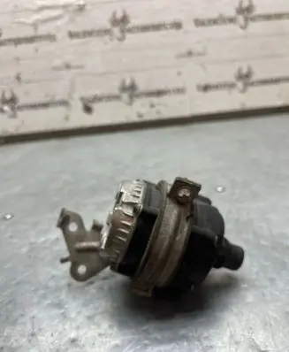Mercedes-Benz C W205 Electric auxiliary coolant/water pump 0392024050 A0005002686