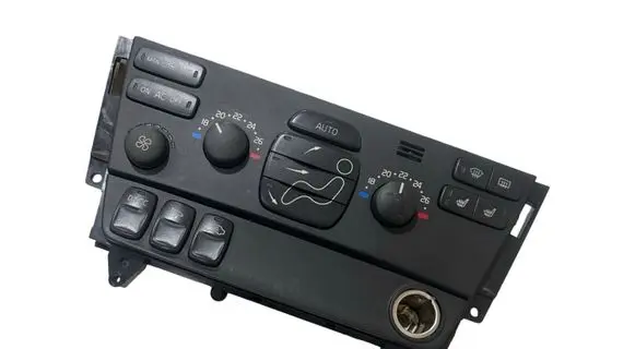 Volvo V70 Climate control unit 8697140 04W37E04 M4375200080