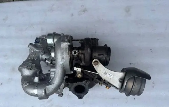 Mercedes-Benz GLC C253 Supercharger A6510901586