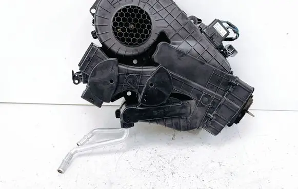 Dodge Grand Caravan Interior heater climate box assembly 68300368AB P68300368AB