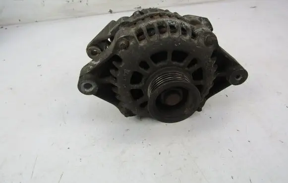 Opel Corsa B Generator/alternator 