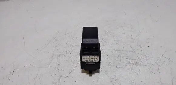 Toyota Corolla E120 E130 Electric window control switch 8481002041 37077B