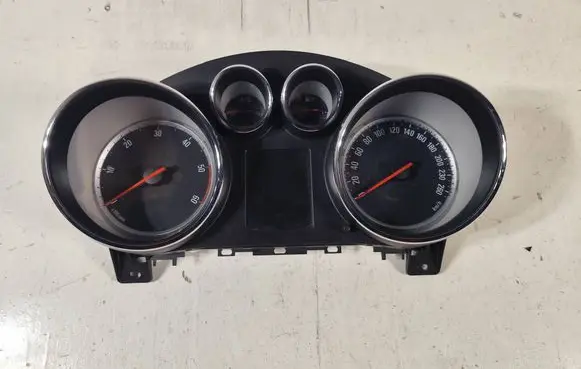 Opel Zafira C Speedometer (instrument cluster) 13414039 12221 42210468