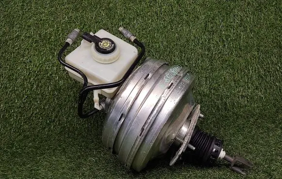 BMW 5 E60 E61 Brake booster 296765937051