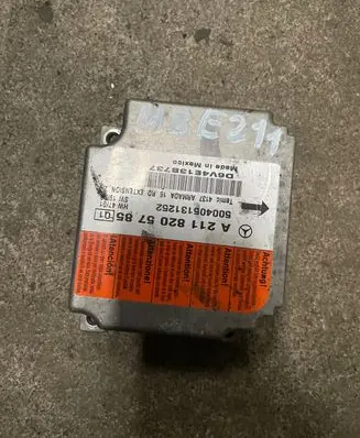 Mercedes-Benz E W211 Airbag control unit/module 393L8L90009