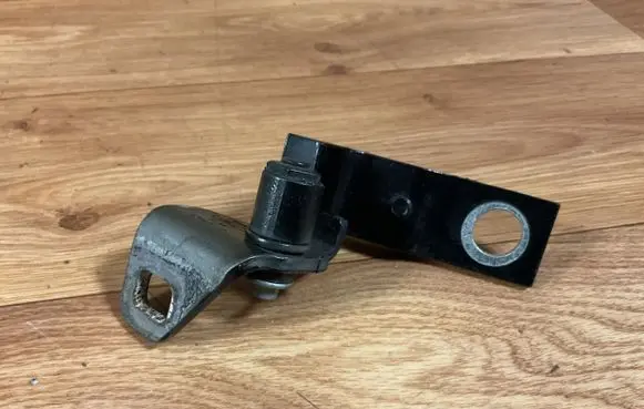 Ford Mondeo MK IV Rear door lower hinge 7S7AA26811AF