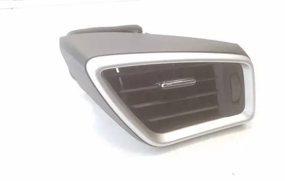 Nissan X-Trail T32 Dashboard side air vent grill/cover trim 687604BA0A