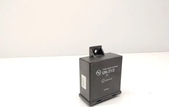 Mercedes-Benz B W246 W242 Tow bar trailer control unit/module UN312