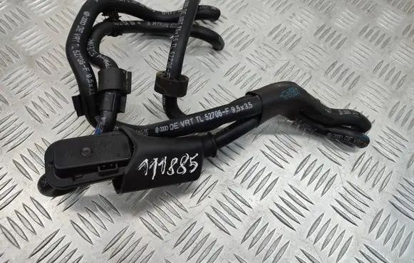 Audi A4 S4 B9 Fuel line/pipe/hose 5Q0127242B
