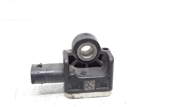 Mercedes-Benz A W176 Airbag deployment crash/impact sensor A1668210151