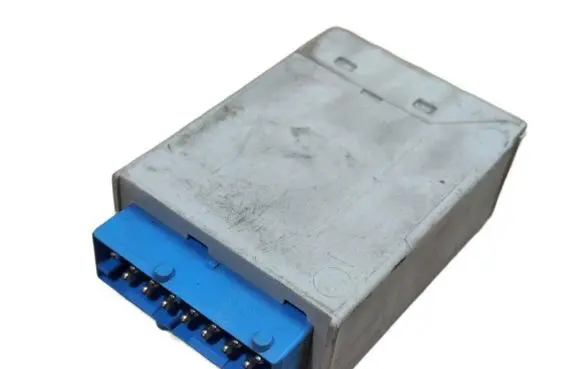 BMW 3 E36 Window wiper relay 61358366381 711370 4897