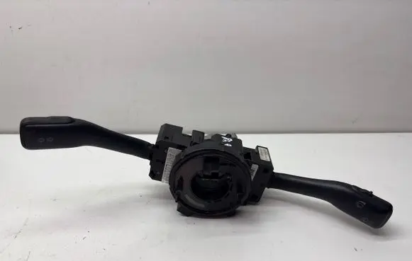 Skoda Fabia Mk1 (6Y) Wiper turn signal indicator stalk/switch 8L0953513G 8E0823212D 202852ATW