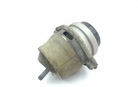 Engine mount bracket