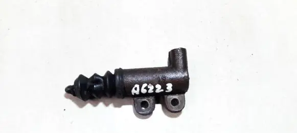 Mitsubishi Lancer Clutch master cylinder