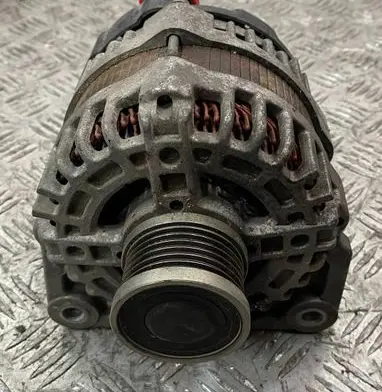 Nissan Qashqai Generator/alternator 23100EN00B LR1140802E MR20