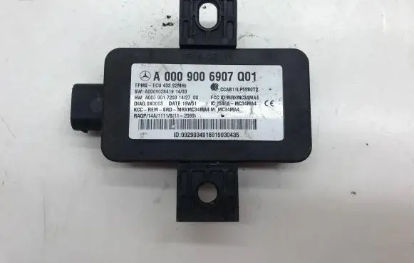 Mercedes-Benz C W205 Tire pressure control unit A0009006907 A0009028419