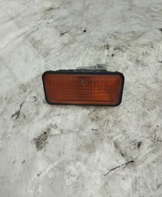 Volkswagen Golf III Front fender indicator light 1H0949117A