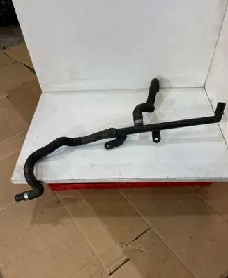 Engine coolant pipe/hose