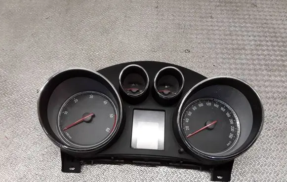 Opel Insignia A Speedometer (instrument cluster) 13340288