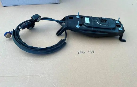 Volkswagen Tiguan Gear selector 5QS713033H