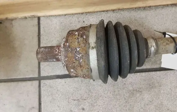 Volvo V40 Front driveshaft
