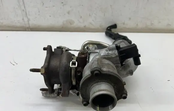Audi A4 S4 B9 Turbo 06L145612M