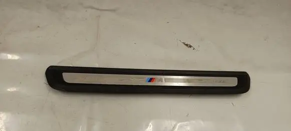 BMW i4 Front sill trim cover 7887316