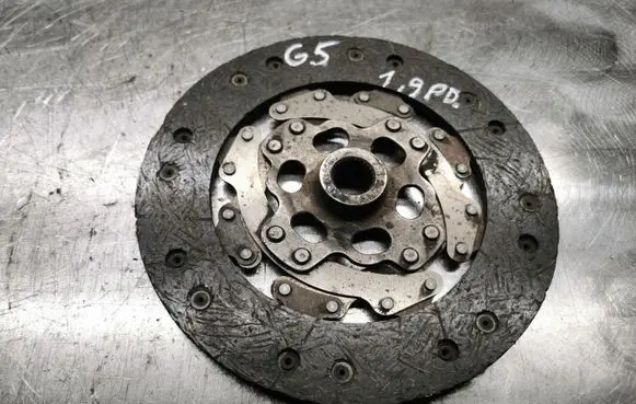 Volkswagen Golf V Pressure plate 181864000047