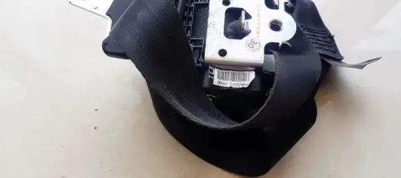 Nissan Qashqai+2 Front seatbelt 606137400D E9047136