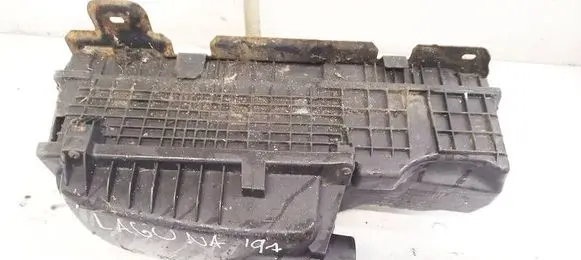 Renault Laguna I Air filter box 7700865256f 7700867575