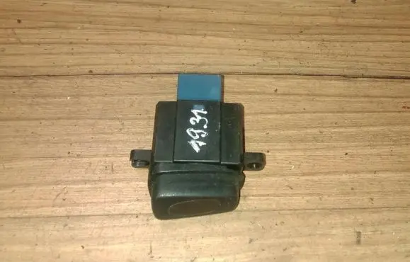 Mazda Xedos 6 Hazard light switch