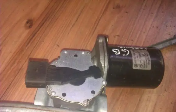 Skoda Octavia Mk1 (1U) Wiper motor 1J2955113B