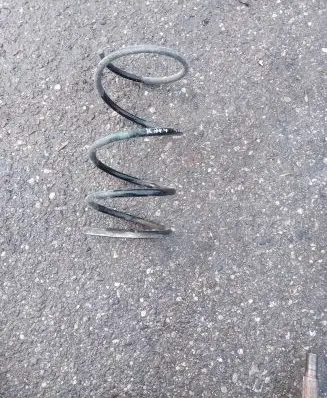Toyota RAV 4 (XA20) Front coil spring