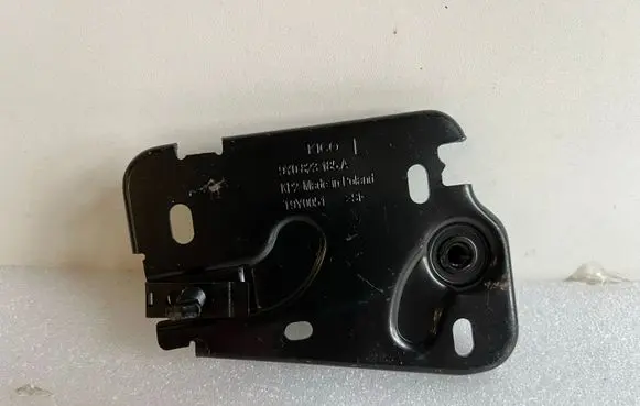 Porsche Cayenne (9Y0 9Y3) Engine bonnet/hood lock/latch loop/hook 9Y0823185A