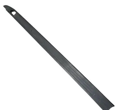 Chevrolet Silverado Front sill trim cover 84493660 814728200