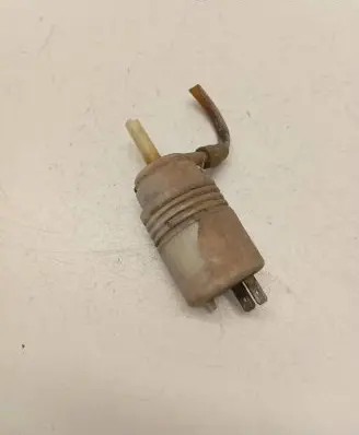 Volkswagen Transporter - Caravelle T4 Windscreen/windshield washer pump 171955651