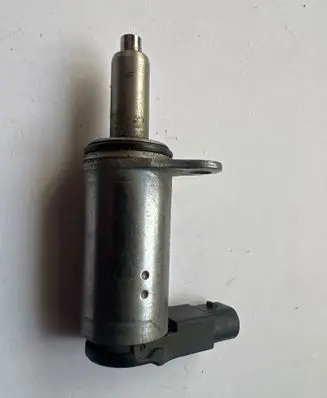 Audi A4 S4 B8 8K Camshaft vanos timing valve 06H103697C 11171601 092904506C
