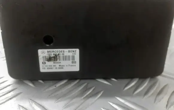 Mercedes-Benz C W203 Central locking motor 2038000048