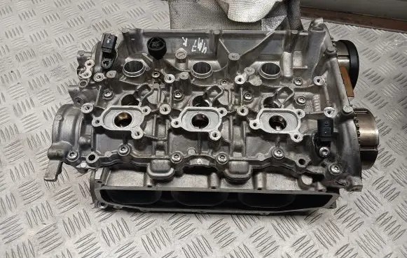 Audi Q7 4M Engine head 06M103403AF 06M109087K