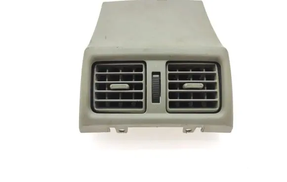 Subaru Outback Rear air vent grill S22004090