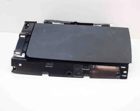 Tesla Model S Glove box