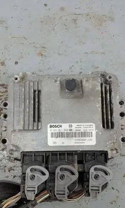 Renault Trafic II (X83) Engine control unit/module 0281011529