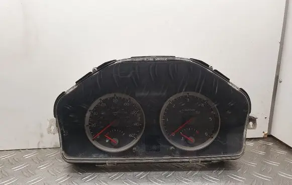 Volvo S40 Speedometer (instrument cluster) 30682570 30710071