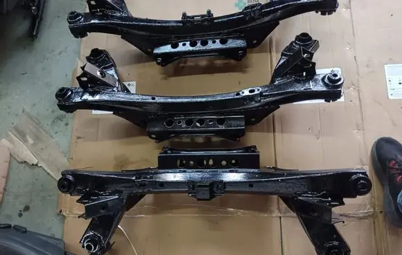 Toyota Avensis T250 Rear beam 