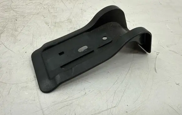 Mercedes-Benz E W211 Rear seat rail trim cover A2119201286