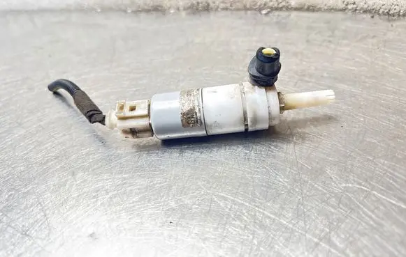 Opel Insignia A Windscreen/windshield washer pump 13250289 31556