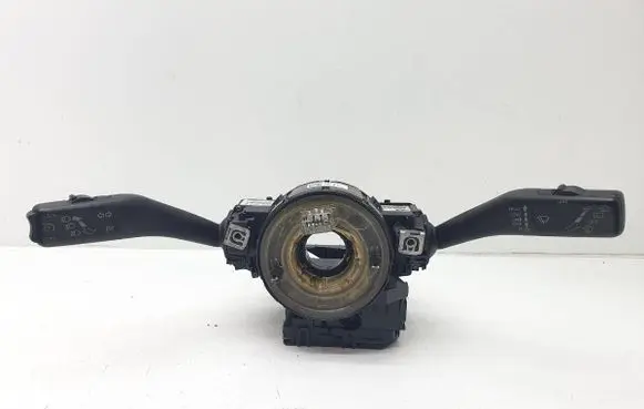 Volkswagen Golf V Headlight wiper switch 